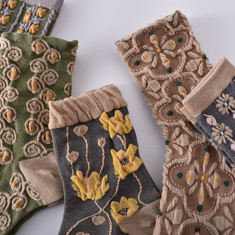 10 Pairs Women's Embossed Floral Cotton Socks