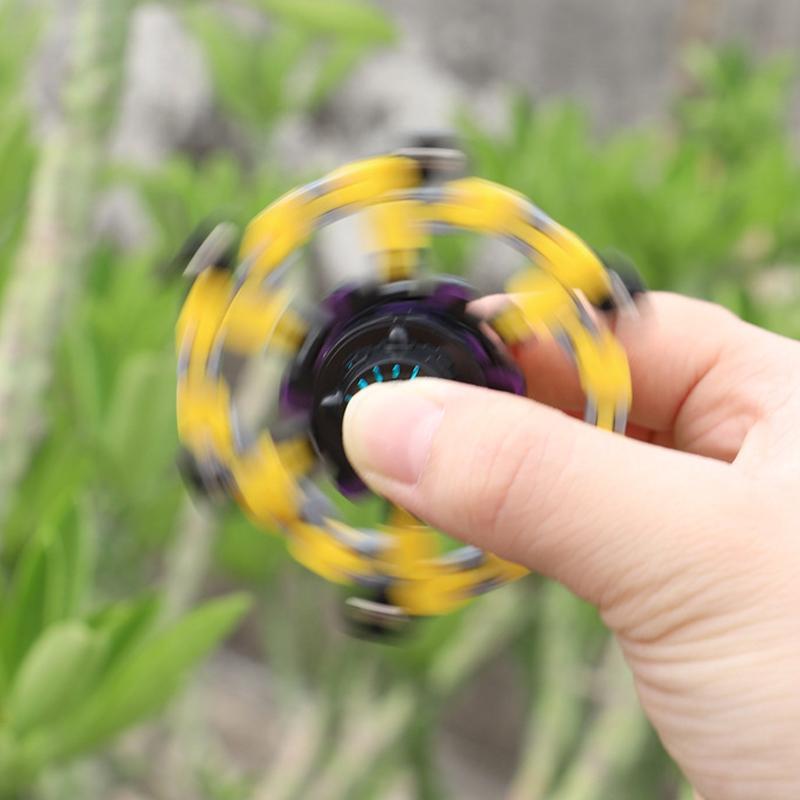 Twisted Robot Spinner Toy Transformable Fingertip Gyro