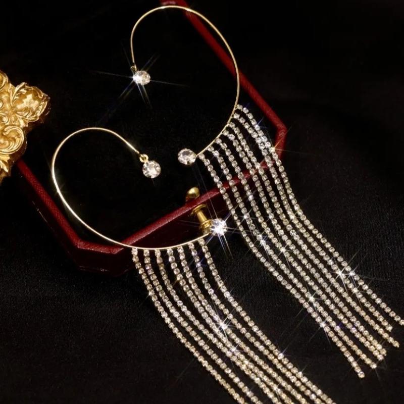 1 Pair Sparkling Diamond Tassel Earrings