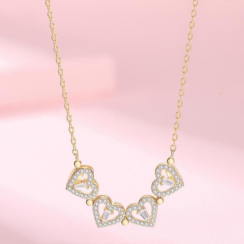 Four Leaf Clover Deformed Necklace Love Heart Magnetic Pendant Necklace