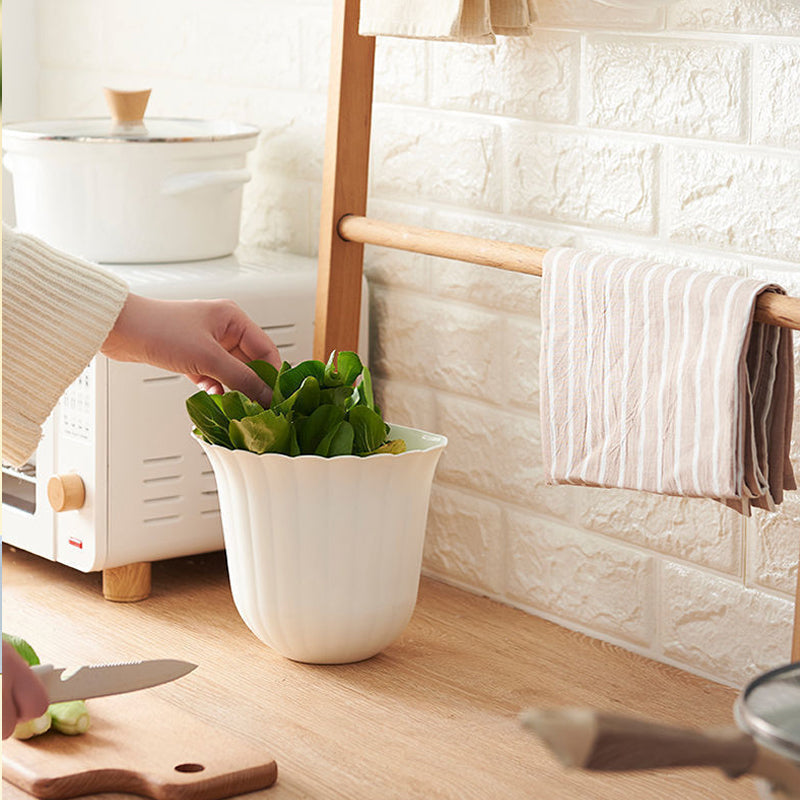 Hanging Trash Can, Kitchen Waste Bin for Cabinet Door