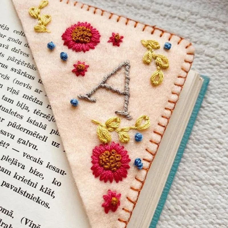 Best Gift🎁 Personalized Hand Embroidered Corner Bookmark